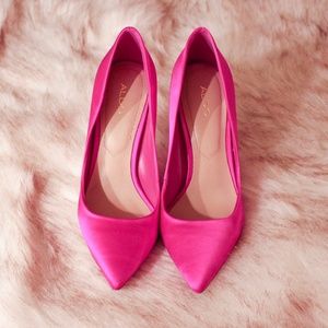 Aldo fuchsia pumps